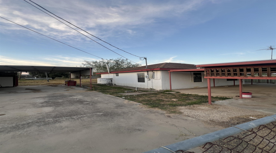 1409 Bravo Ave, Zapata, Texas 78076, 2 Bedrooms Bedrooms, 4 Rooms Rooms,1 BathroomBathrooms,Residential,For Sale,1409 Bravo Ave,20244749