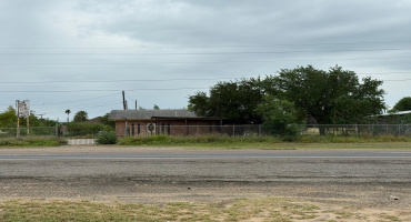 2865 S U.S. Hwy 83, Zapata, Texas 78076-0000, 1 Room Rooms,1 BathroomBathrooms,Commercial retail/office,For Rent,2865 S U.S. Hwy 83,20255243 2865 S U.S. Hwy 83, Zapata, Texas 78076-0000, 1 Room Rooms,1 BathroomBathrooms,Commercial retail/office,For Rent,2865 S U.S. Hwy 83,20255243