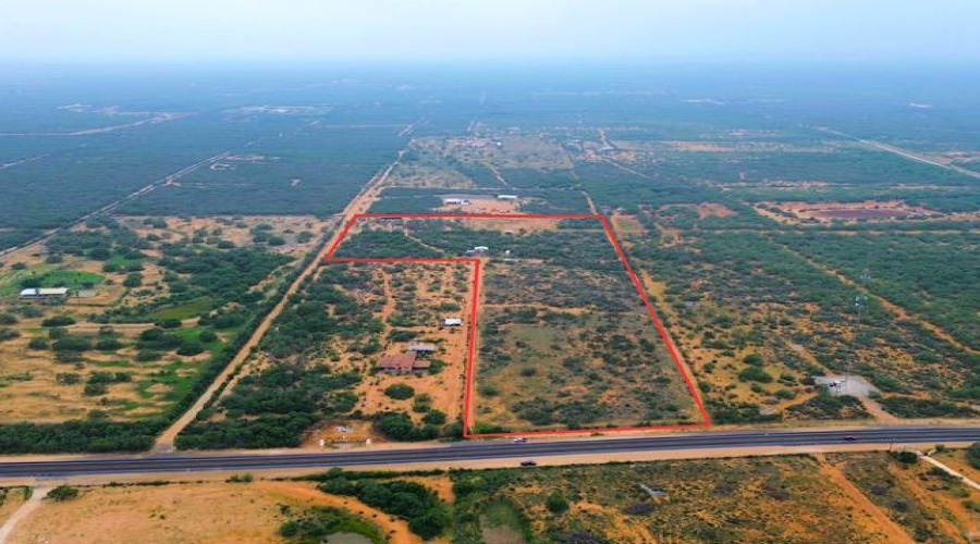 0000 N U.S. Hwy 83 North, LARED, Texas 78045-5555, ,Land,For Sale,0000 N U.S. Hwy 83 North,20255229