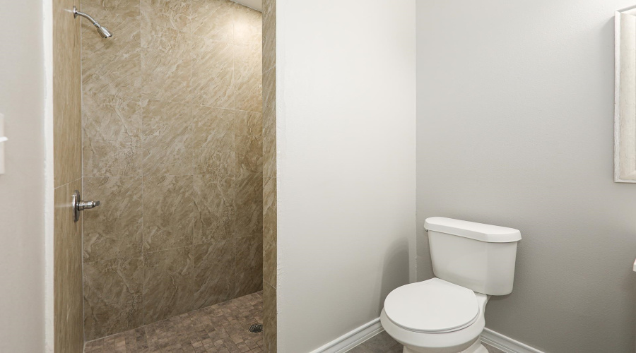 1215 Bustamante St, Laredo, Texas 78041, 1 Bedroom Bedrooms, 1 Room Rooms,1 BathroomBathrooms,Residential,For Rent,1215 Bustamante St,20255227