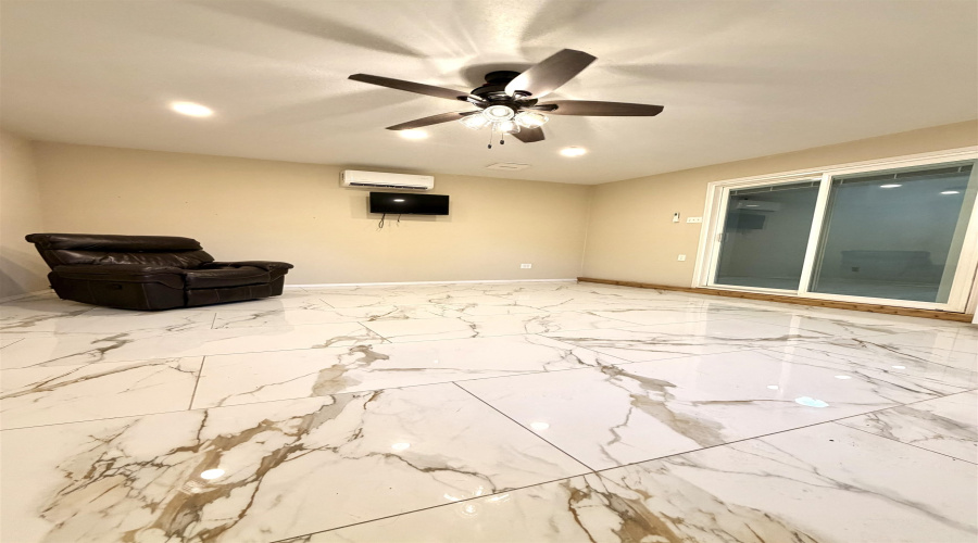 2606 Alegria St, Laredo, Texas 78046, 4 Bedrooms Bedrooms, 6 Rooms Rooms,2 BathroomsBathrooms,Residential,For Sale,2606 Alegria St,20255228