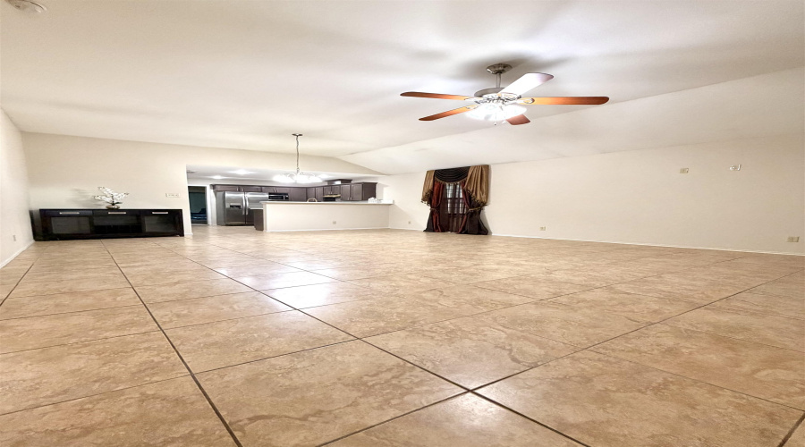 2606 Alegria St, Laredo, Texas 78046, 4 Bedrooms Bedrooms, 6 Rooms Rooms,2 BathroomsBathrooms,Residential,For Sale,2606 Alegria St,20255228