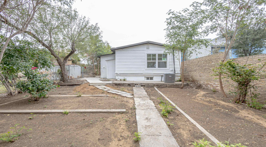 1503 O'Kane St., LAREDO, Texas 78043, 3 Bedrooms Bedrooms, 5 Rooms Rooms,2 BathroomsBathrooms,Residential,For Sale,1503 O'Kane St.,20255232