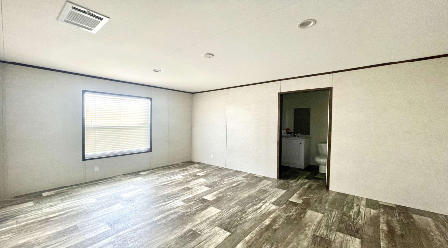 101 Mi Ranchito St., Laredo, Texas 78046, 3 Bedrooms Bedrooms, 4 Rooms Rooms,2 BathroomsBathrooms,Residential,For Rent,101 Mi Ranchito St.,20255233