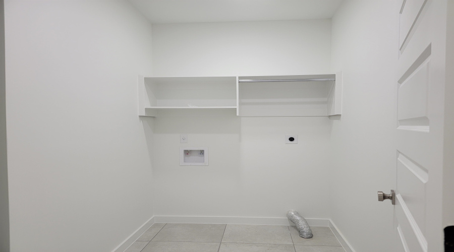 5021 Nispero Ln, LAREDO, Texas 78046, 3 Bedrooms Bedrooms, 5 Rooms Rooms,2 BathroomsBathrooms,Residential,For Sale,5021 Nispero Ln,20253751