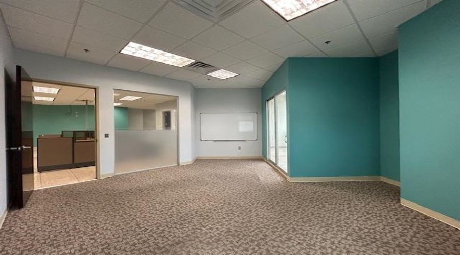 6909 Springfield Ave, Laredo, Texas 78041, 1 Room Rooms,1 BathroomBathrooms,Commercial retail/office,For Rent,6909 Springfield Ave,20255247