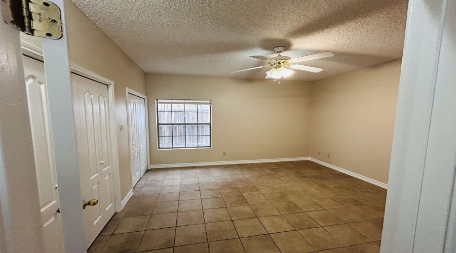 1419 Gustavus St, LAREDO, Texas 78040, 2 Bedrooms Bedrooms, 2 Rooms Rooms,1 BathroomBathrooms,Residential,For Sale,1419 Gustavus St,20255254