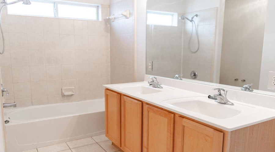 3003 San Armando, Mission, Texas 78572-0502, 4 Bedrooms Bedrooms, 6 Rooms Rooms,2 BathroomsBathrooms,Residential,For Sale,3003 San Armando,20255257