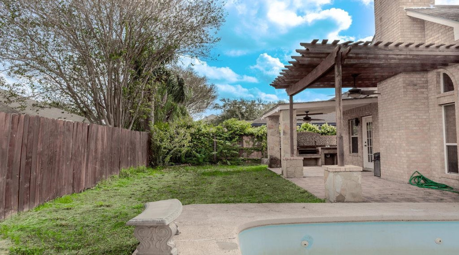 3003 San Armando, Mission, Texas 78572-0502, 4 Bedrooms Bedrooms, 6 Rooms Rooms,2 BathroomsBathrooms,Residential,For Sale,3003 San Armando,20255257