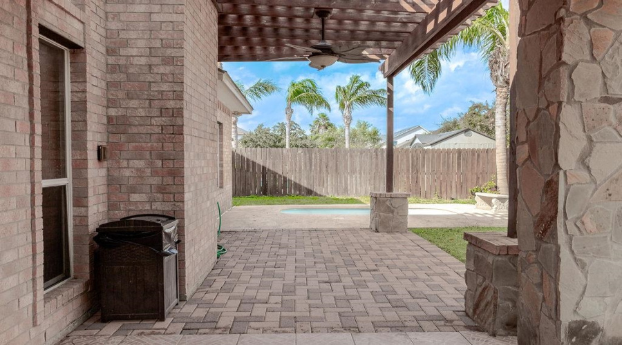 3003 San Armando, Mission, Texas 78572-0502, 4 Bedrooms Bedrooms, 6 Rooms Rooms,2 BathroomsBathrooms,Residential,For Sale,3003 San Armando,20255257