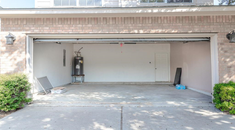 3003 San Armando, Mission, Texas 78572-0502, 4 Bedrooms Bedrooms, 6 Rooms Rooms,2 BathroomsBathrooms,Residential,For Sale,3003 San Armando,20255257