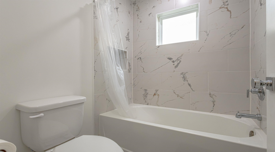 423 Deer Path Loop, Laredo, Texas 78045, 4 Bedrooms Bedrooms, 7 Rooms Rooms,2 BathroomsBathrooms,Residential,For Sale,423 Deer Path Loop,20255260