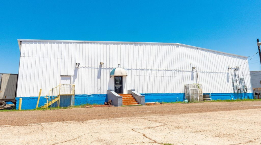 2919 Santa Rita Ave, Laredo, Texas 78040-0000, 1 Bedroom Bedrooms, 21 Rooms Rooms,2 BathroomsBathrooms,Commercial/industrial,For Sale,2919 Santa Rita Ave,20255256