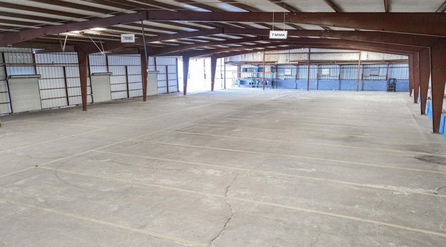 2919 Santa Rita Ave, Laredo, Texas 78040-0000, 1 Bedroom Bedrooms, 21 Rooms Rooms,2 BathroomsBathrooms,Commercial/industrial,For Sale,2919 Santa Rita Ave,20255256