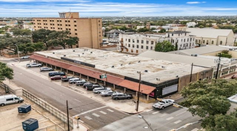 800 Juarez Ave, Laredo, Texas 78040, 1 Room Rooms,Commercial retail/office,For Sale,800 Juarez Ave,20255259