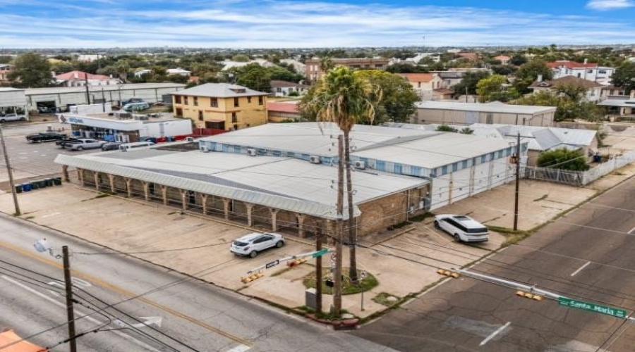 1020 Santa Maria Ave, Laredo, Texas 78040, 6 Rooms Rooms,3 BathroomsBathrooms,Commercial retail/office,For Sale,1020 Santa Maria Ave,20255262
