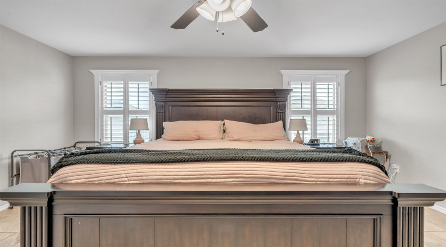 5618 Buckskin Dr., LAREDO, Texas 78046, 5 Bedrooms Bedrooms, 8 Rooms Rooms,3 BathroomsBathrooms,Residential,For Sale,5618 Buckskin Dr.,20255261