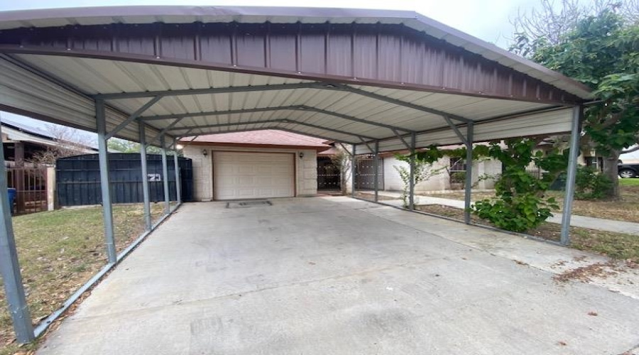 4104 Jalapa St, Laredo, Texas 78046, 3 Bedrooms Bedrooms, 7 Rooms Rooms,2 BathroomsBathrooms,Residential,For Sale,4104 Jalapa St,20255263