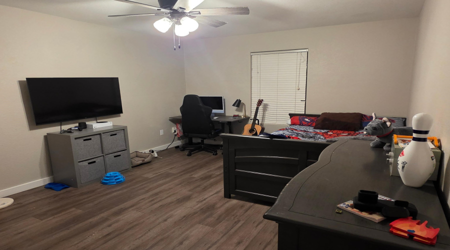 11317 Kirby Dr, Laredo, Texas 78045-5003, 5 Bedrooms Bedrooms, 8 Rooms Rooms,2 BathroomsBathrooms,Residential,For Sale,11317 Kirby Dr,20255264