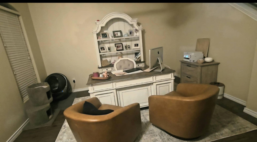 11317 Kirby Dr, Laredo, Texas 78045-5003, 5 Bedrooms Bedrooms, 8 Rooms Rooms,2 BathroomsBathrooms,Residential,For Sale,11317 Kirby Dr,20255264