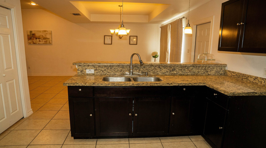 1507 Riddle Dr, Laredo, Texas 78046-8892, 3 Bedrooms Bedrooms, 5 Rooms Rooms,2 BathroomsBathrooms,Residential,For Sale,1507 Riddle Dr,20255265