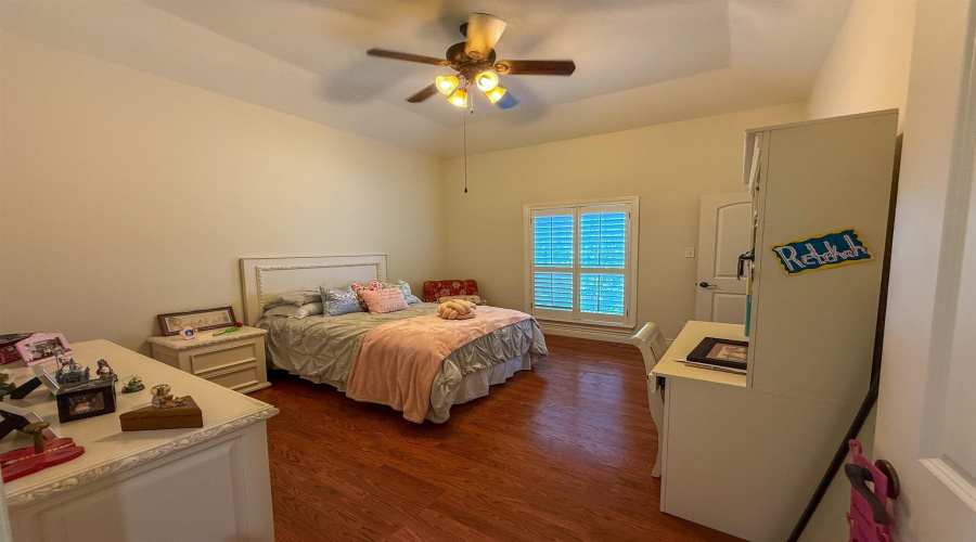 328 Lake Powell Dr, laredo, Texas 78043, 4 Bedrooms Bedrooms, 7 Rooms Rooms,4 BathroomsBathrooms,Residential,For Sale,328 Lake Powell Dr,20255266