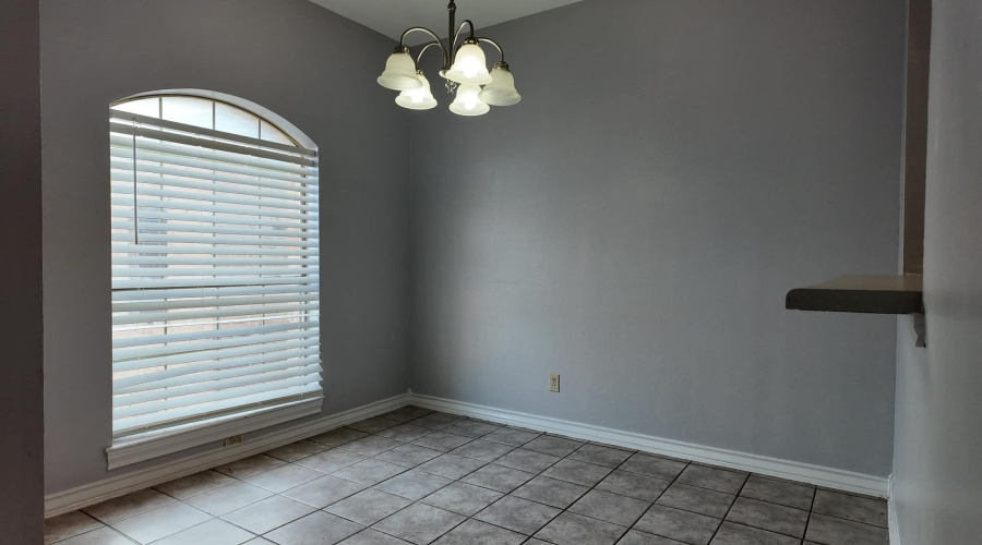 1401 Gustavus St, Laredo, Texas 78040, 2 Bedrooms Bedrooms, 4 Rooms Rooms,1 BathroomBathrooms,Residential,For Sale,1401 Gustavus St,20255269