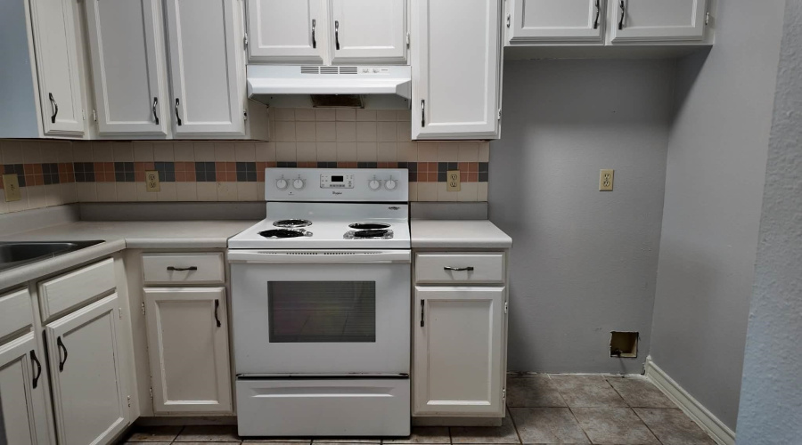 1401 Gustavus St, Laredo, Texas 78040, 2 Bedrooms Bedrooms, 4 Rooms Rooms,1 BathroomBathrooms,Residential,For Sale,1401 Gustavus St,20255269