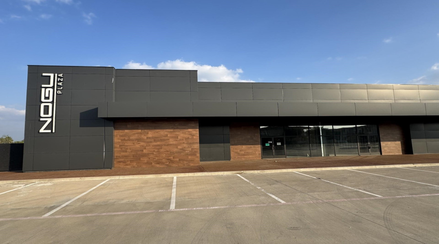 7219 Rocio Dr, Laredo, Texas 78041-9408, 1 Room Rooms,1 BathroomBathrooms,Commercial retail/office,For Rent,7219 Rocio Dr,20255280