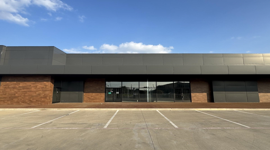 7219 Rocio Dr, Laredo, Texas 78041-9408, 1 Room Rooms,1 BathroomBathrooms,Commercial retail/office,For Rent,7219 Rocio Dr,20255280