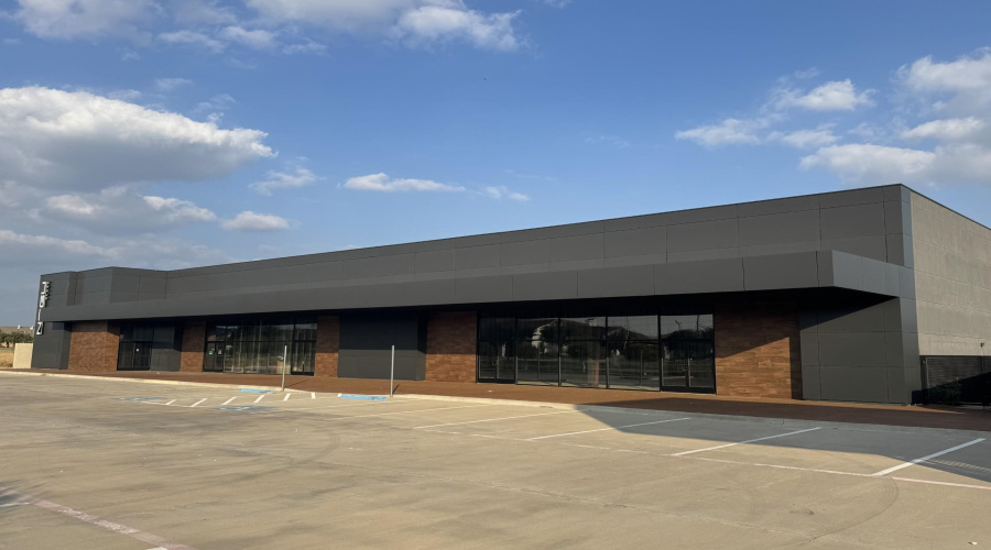 7219 Rocio Dr, Laredo, Texas 78041-9408, 1 Room Rooms,1 BathroomBathrooms,Commercial retail/office,For Rent,7219 Rocio Dr,20255280