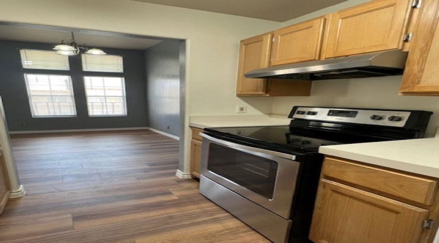 9802 Cantera Ct, LAREDO, Texas 78045, 2 Bedrooms Bedrooms, 4 Rooms Rooms,2 BathroomsBathrooms,Residential,For Sale,9802 Cantera Ct,20251381