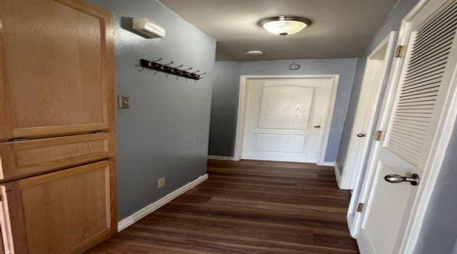 9802 Cantera Ct, LAREDO, Texas 78045, 2 Bedrooms Bedrooms, 4 Rooms Rooms,2 BathroomsBathrooms,Residential,For Sale,9802 Cantera Ct,20251381