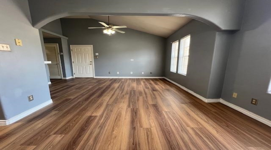 9802 Cantera Ct, LAREDO, Texas 78045, 2 Bedrooms Bedrooms, 4 Rooms Rooms,2 BathroomsBathrooms,Residential,For Sale,9802 Cantera Ct,20251381