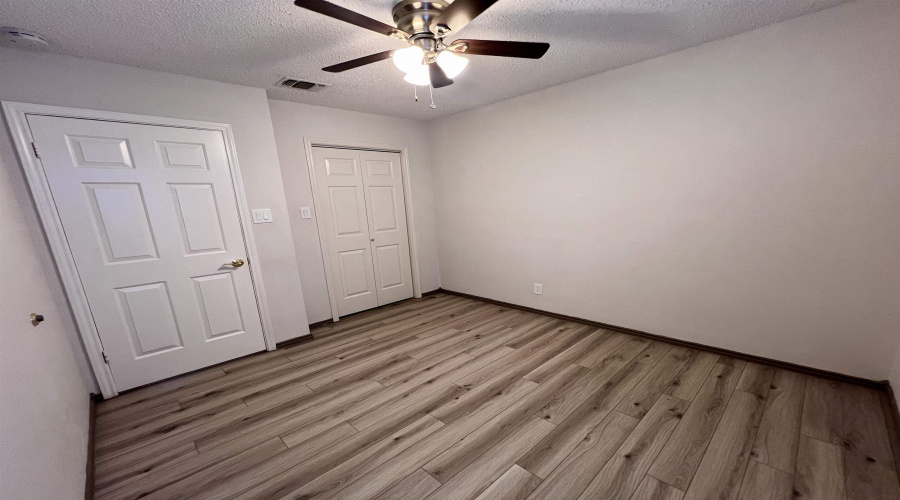 104 Belaire Dr, LAREDO, Texas 78041, 2 Bedrooms Bedrooms, 4 Rooms Rooms,2 BathroomsBathrooms,Residential,For Rent,104 Belaire Dr,20255270