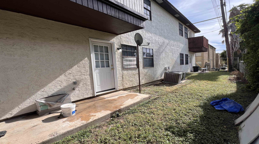 104 Belaire Dr, LAREDO, Texas 78041, 2 Bedrooms Bedrooms, 4 Rooms Rooms,2 BathroomsBathrooms,Residential,For Rent,104 Belaire Dr,20255270