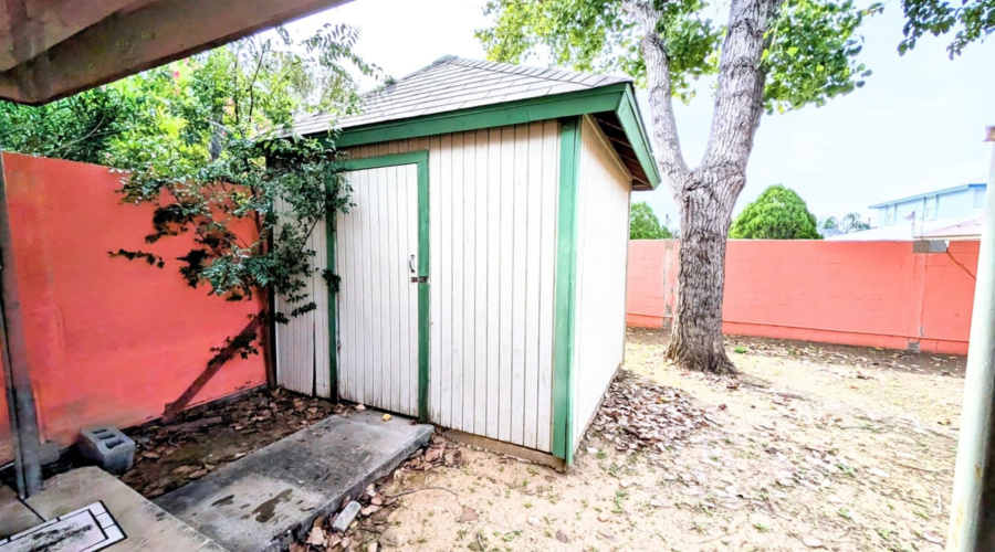 105 Tamarack Lp, Laredo, Texas 78045, 3 Bedrooms Bedrooms, 5 Rooms Rooms,2 BathroomsBathrooms,Residential,For Sale,105 Tamarack Lp,20255271