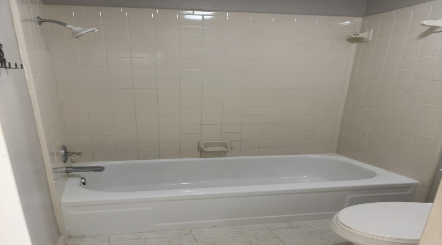 213 S Dakota St S, Laredo, Texas 78041, 3 Bedrooms Bedrooms, 6 Rooms Rooms,2 BathroomsBathrooms,Residential,For Rent,213 S Dakota St S,20255272