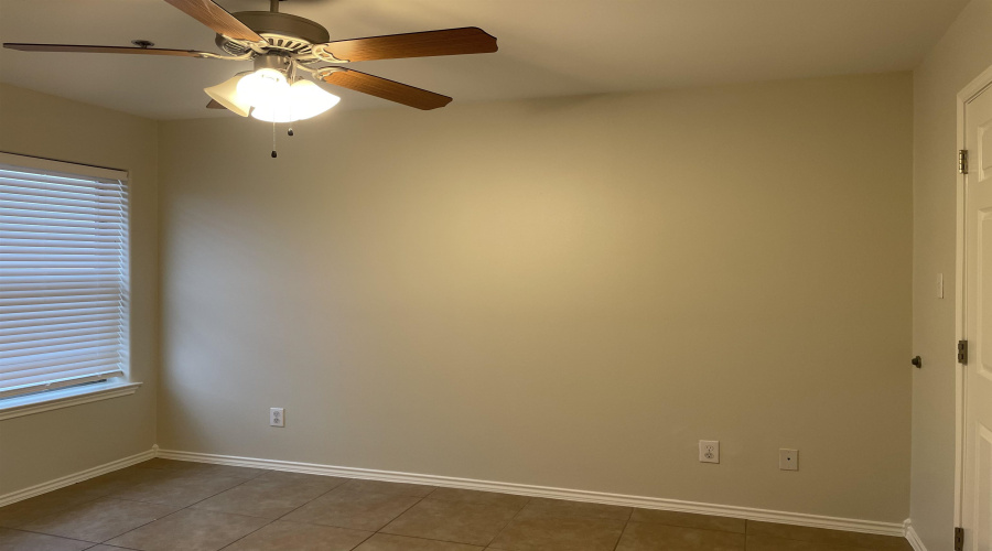 5402 Marcella Ave, LAREDO, Texas 78041, 2 Bedrooms Bedrooms, 4 Rooms Rooms,1 BathroomBathrooms,Residential,For Rent,5402 Marcella Ave,20255273