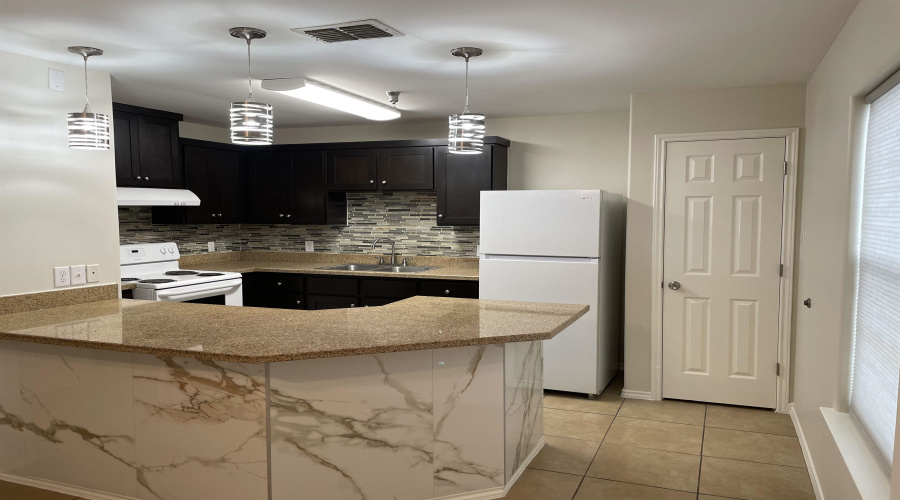 5402 Marcella Ave, LAREDO, Texas 78041, 2 Bedrooms Bedrooms, 4 Rooms Rooms,1 BathroomBathrooms,Residential,For Rent,5402 Marcella Ave,20255273