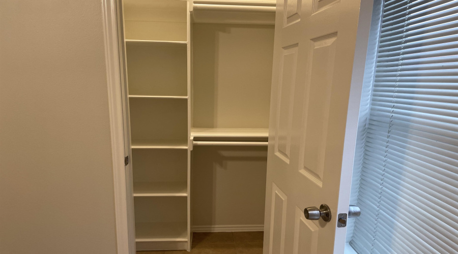 5402 Marcella Ave, LAREDO, Texas 78041, 2 Bedrooms Bedrooms, 4 Rooms Rooms,1 BathroomBathrooms,Residential,For Rent,5402 Marcella Ave,20255276