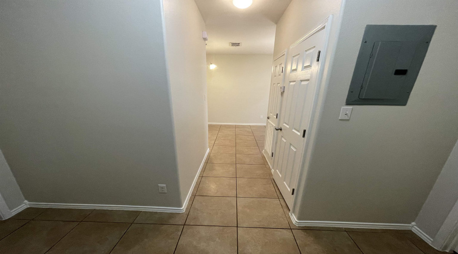 5402 Marcella Ave, LAREDO, Texas 78041, 2 Bedrooms Bedrooms, 4 Rooms Rooms,1 BathroomBathrooms,Residential,For Rent,5402 Marcella Ave,20255276