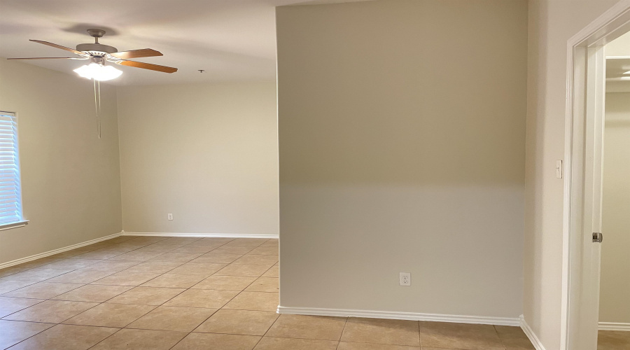 5402 Marcella Ave, LAREDO, Texas 78041, 2 Bedrooms Bedrooms, 4 Rooms Rooms,1 BathroomBathrooms,Residential,For Rent,5402 Marcella Ave,20255276