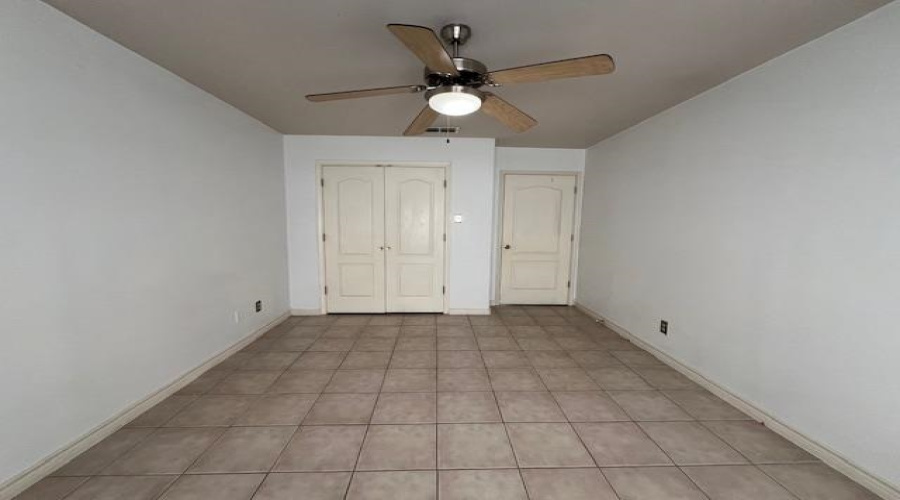 9802 Cantera Ct, LAREDO, Texas 78045, 2 Bedrooms Bedrooms, 4 Rooms Rooms,2 BathroomsBathrooms,Residential,For Rent,9802 Cantera Ct,20255279