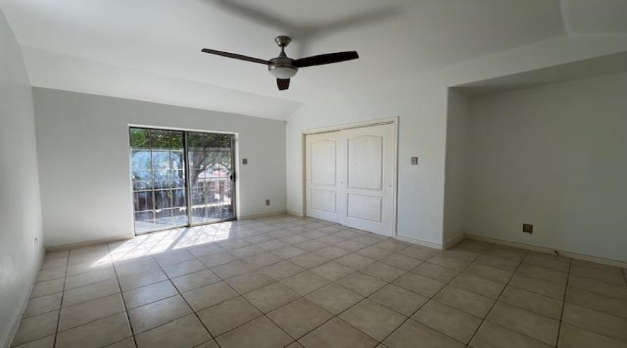 9802 Cantera Ct, LAREDO, Texas 78045, 2 Bedrooms Bedrooms, 4 Rooms Rooms,2 BathroomsBathrooms,Residential,For Rent,9802 Cantera Ct,20255279