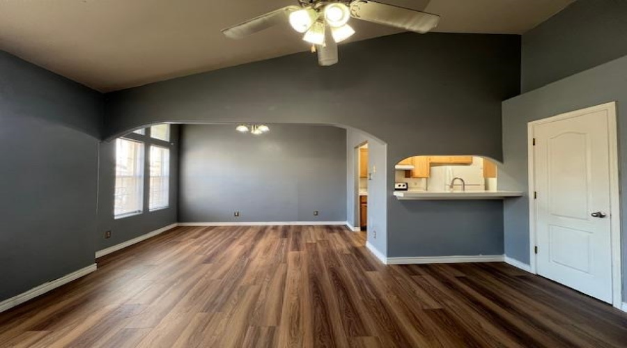 9802 Cantera Ct, LAREDO, Texas 78045, 2 Bedrooms Bedrooms, 4 Rooms Rooms,2 BathroomsBathrooms,Residential,For Rent,9802 Cantera Ct,20255279