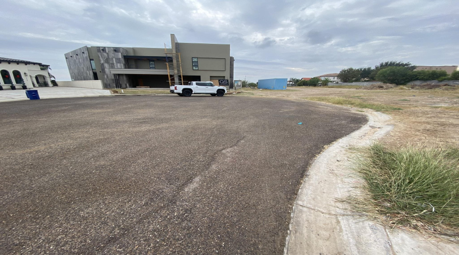 334 Iguazu Falls, LAREDO, Texas 78041, ,Land,For Sale,334 Iguazu Falls,20255293