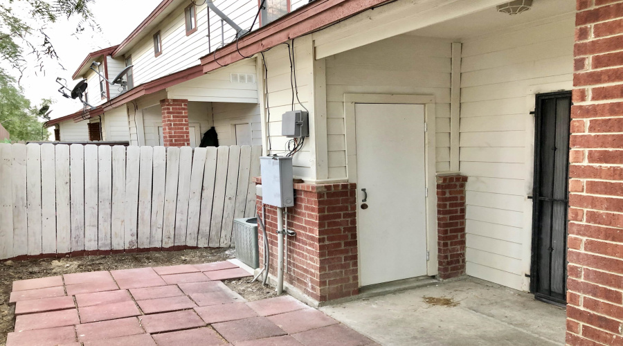 4246 Dorel Dr, Laredo, Texas 78043, 2 Bedrooms Bedrooms, 5 Rooms Rooms,2 BathroomsBathrooms,Residential,For Rent,4246 Dorel Dr,20254210