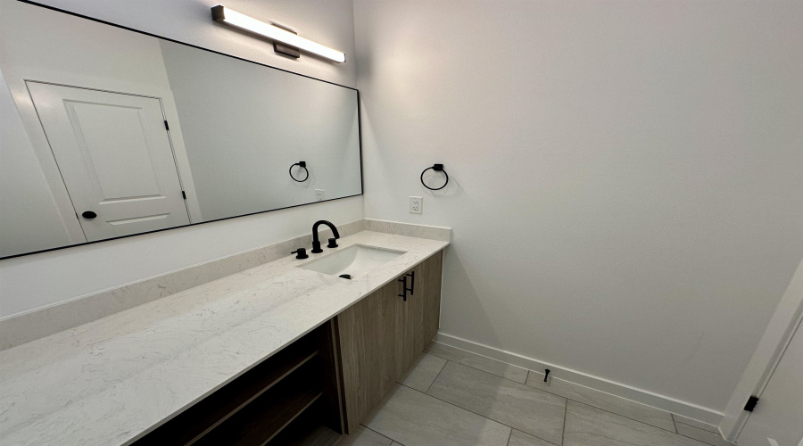 8218 Casa Verde Rd, Laredo, Texas 78041, 3 Bedrooms Bedrooms, 7 Rooms Rooms,2 BathroomsBathrooms,Residential,For Rent,8218 Casa Verde Rd,20254378