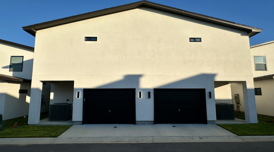 8218 Casa Verde Rd, Laredo, Texas 78041, 3 Bedrooms Bedrooms, 7 Rooms Rooms,2 BathroomsBathrooms,Residential,For Rent,8218 Casa Verde Rd,20254378